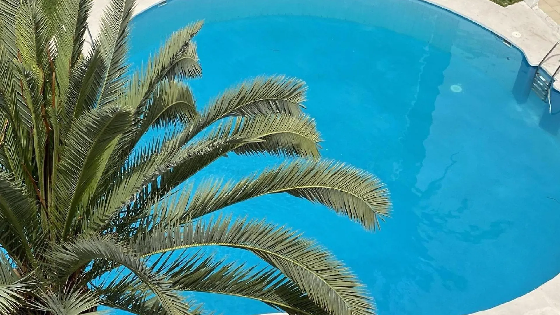 Apartment Ferienwohnung Fuer 2 Personen Ca 60 Qm In Nerja, Andalusien Costa Del Sol Spain